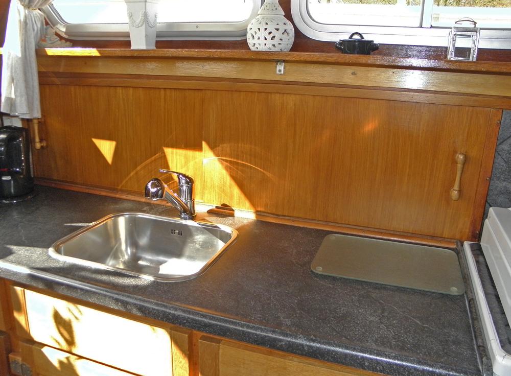 Fore ship, Accommodation